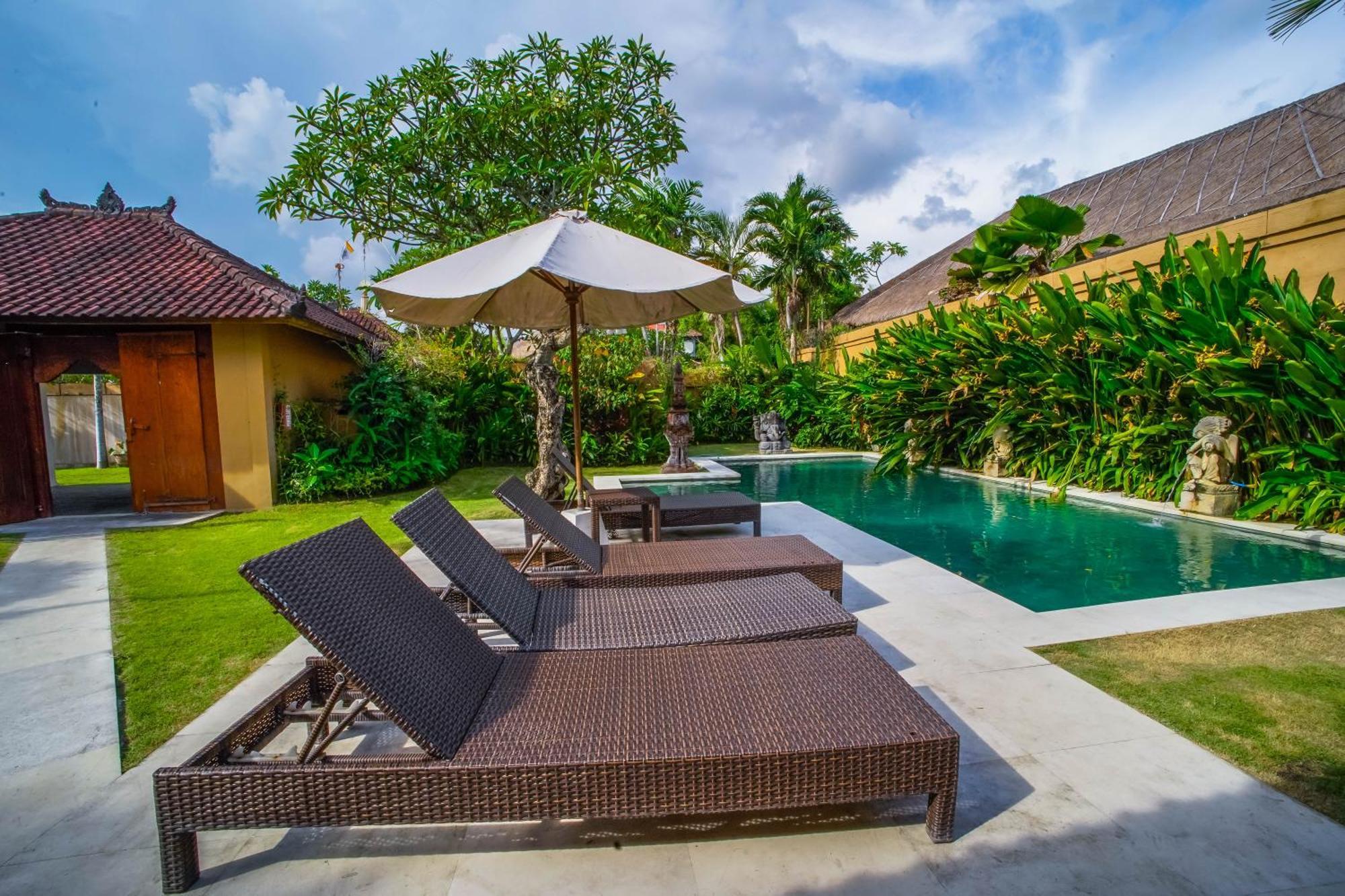 Bali Dyana Villas Семіньяк Екстер'єр фото